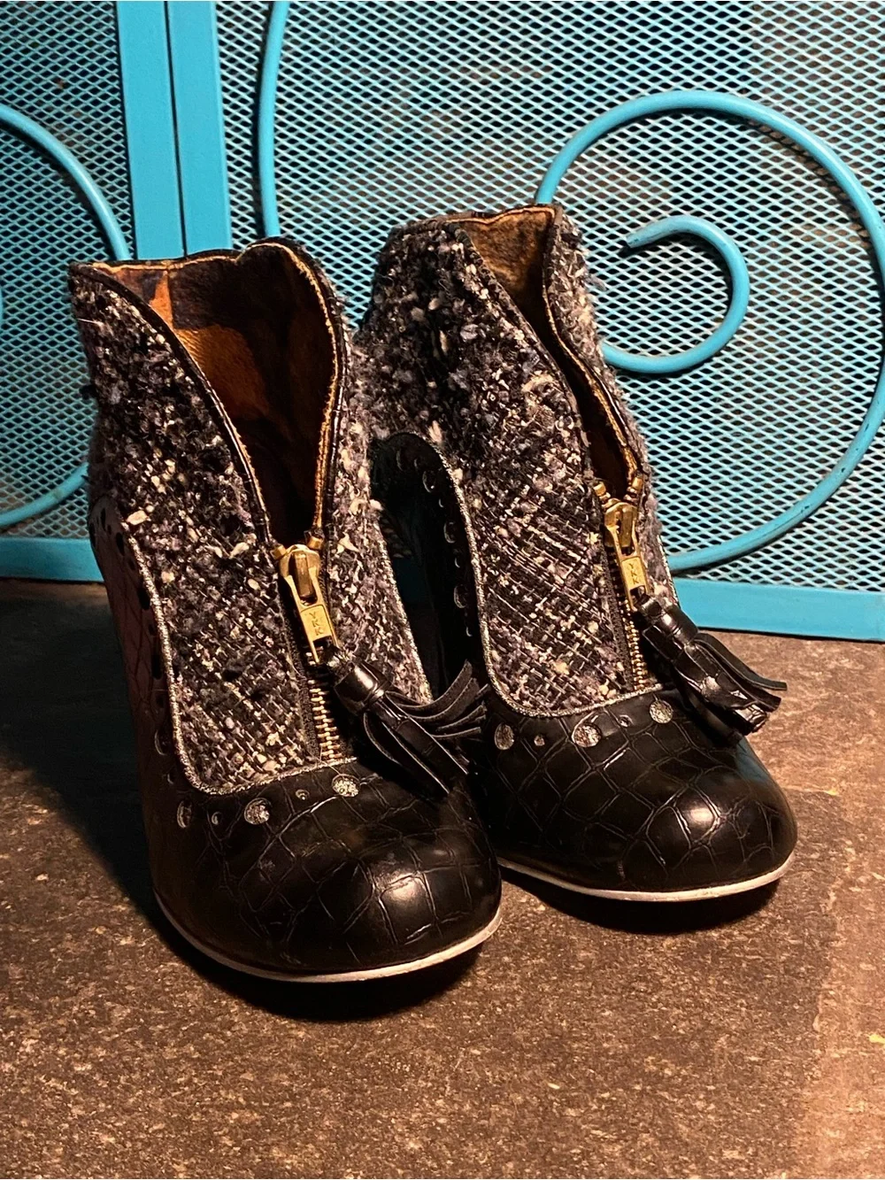 Irregular Choice BEES KNEES black/white tweed/leather booties,EUC,damaged box 8